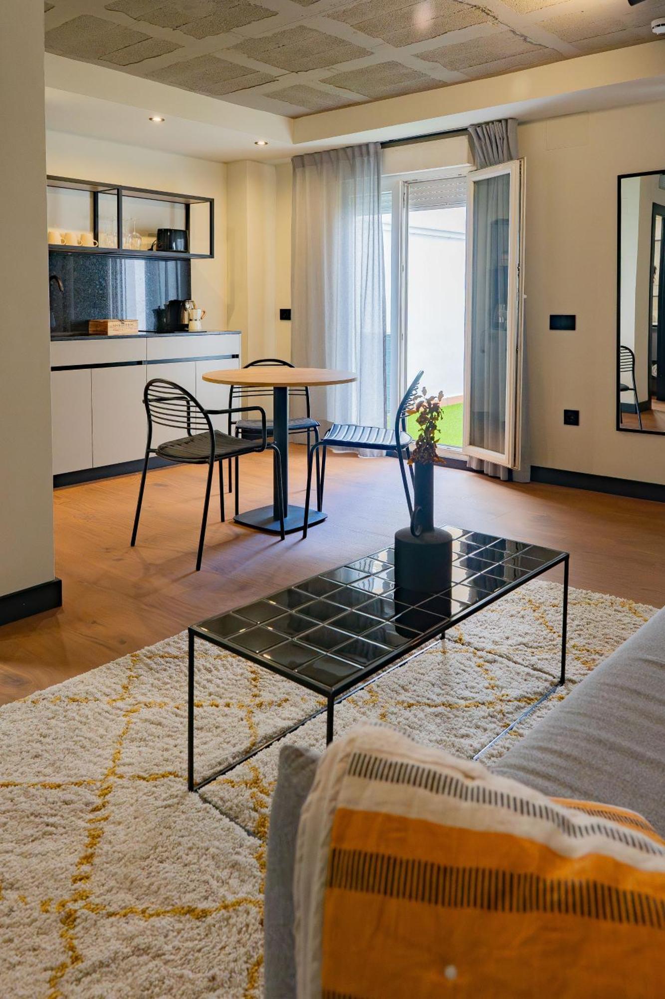 Bubu - Apartamentos En El Centro Малага Екстер'єр фото