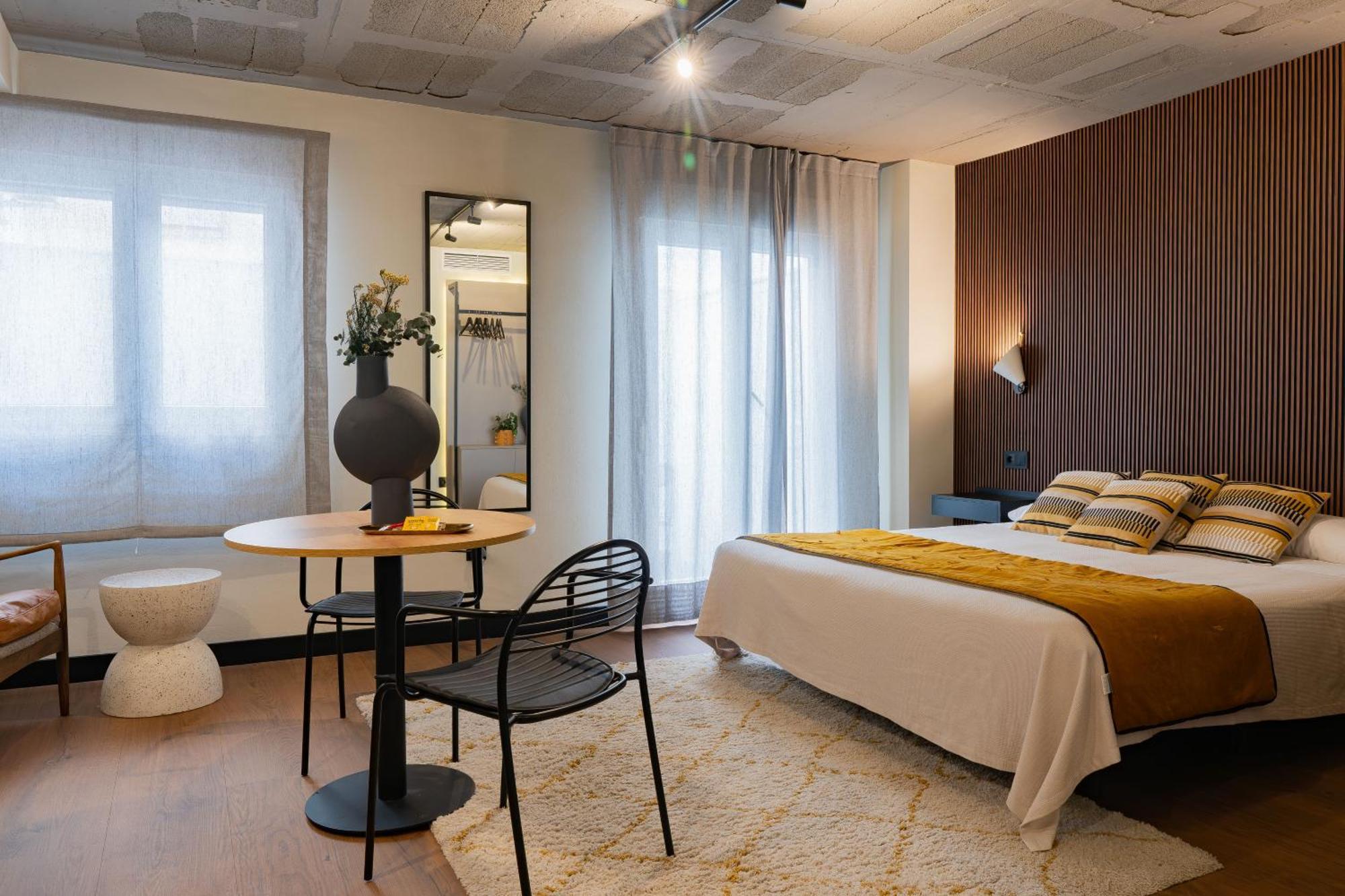 Bubu - Apartamentos En El Centro Малага Екстер'єр фото